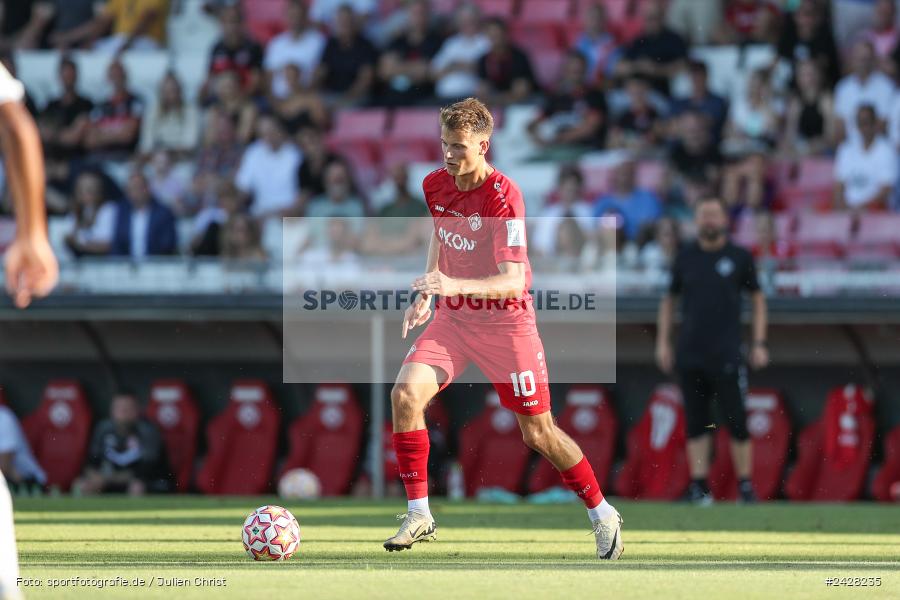 AKON Arena, Würzburg, 16.08.2024, sport, action, DFB, Fussball, 1. Hauptrunde, DFB-Pokal, TSG, FWK, TSG Hoffenheim, FC Würzburger Kickers - Bild-ID: 2428235