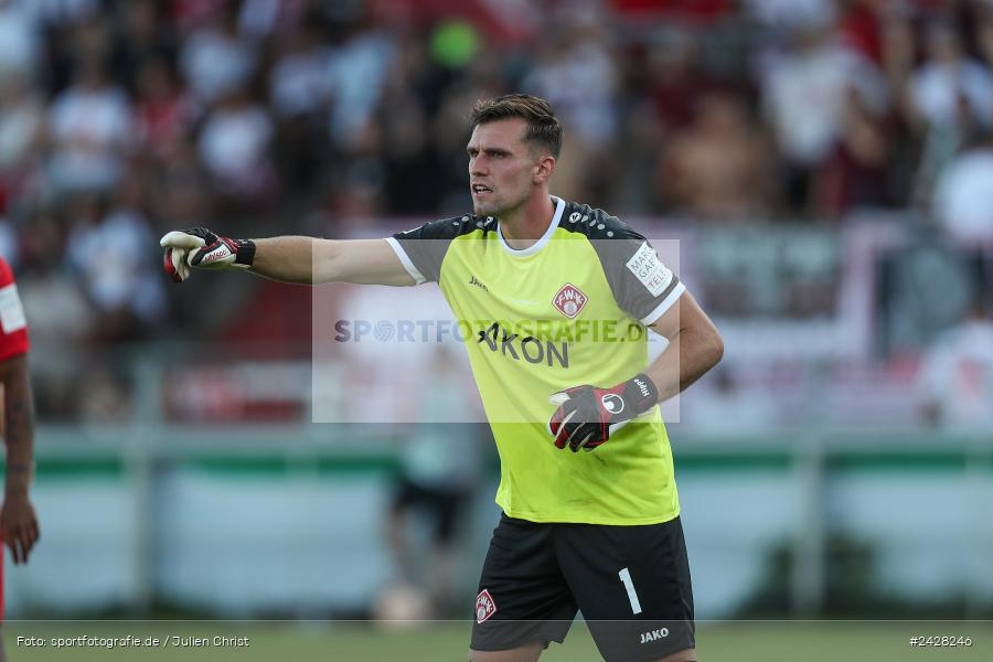 AKON Arena, Würzburg, 16.08.2024, sport, action, DFB, Fussball, 1. Hauptrunde, DFB-Pokal, TSG, FWK, TSG Hoffenheim, FC Würzburger Kickers - Bild-ID: 2428246