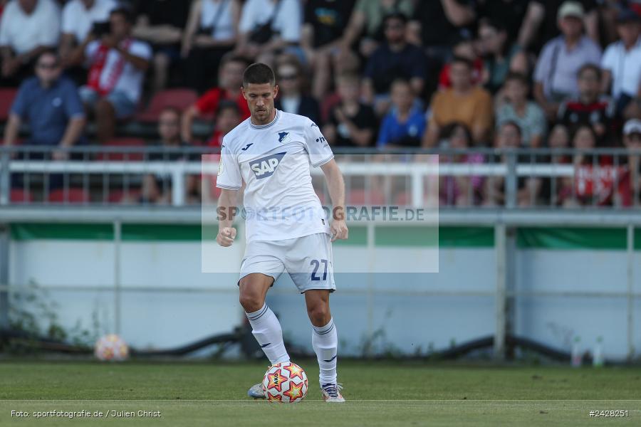 AKON Arena, Würzburg, 16.08.2024, sport, action, DFB, Fussball, 1. Hauptrunde, DFB-Pokal, TSG, FWK, TSG Hoffenheim, FC Würzburger Kickers - Bild-ID: 2428251