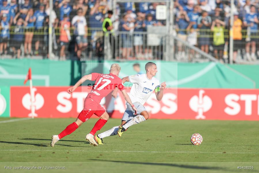 AKON Arena, Würzburg, 16.08.2024, sport, action, DFB, Fussball, 1. Hauptrunde, DFB-Pokal, TSG, FWK, TSG Hoffenheim, FC Würzburger Kickers - Bild-ID: 2428253