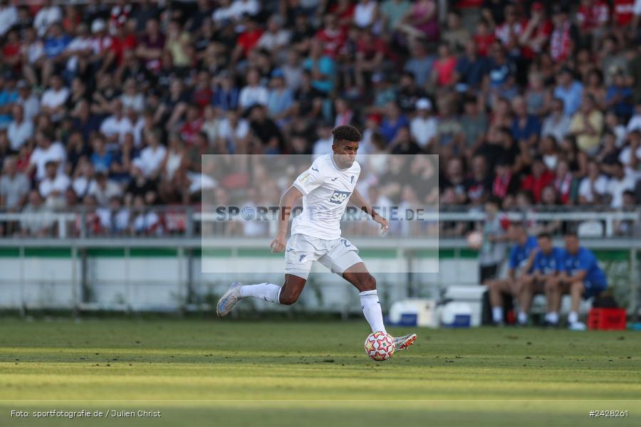 AKON Arena, Würzburg, 16.08.2024, sport, action, DFB, Fussball, 1. Hauptrunde, DFB-Pokal, TSG, FWK, TSG Hoffenheim, FC Würzburger Kickers - Bild-ID: 2428261