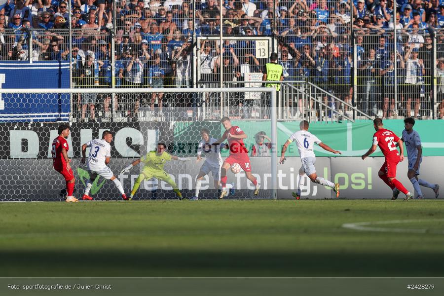 AKON Arena, Würzburg, 16.08.2024, sport, action, DFB, Fussball, 1. Hauptrunde, DFB-Pokal, TSG, FWK, TSG Hoffenheim, FC Würzburger Kickers - Bild-ID: 2428279
