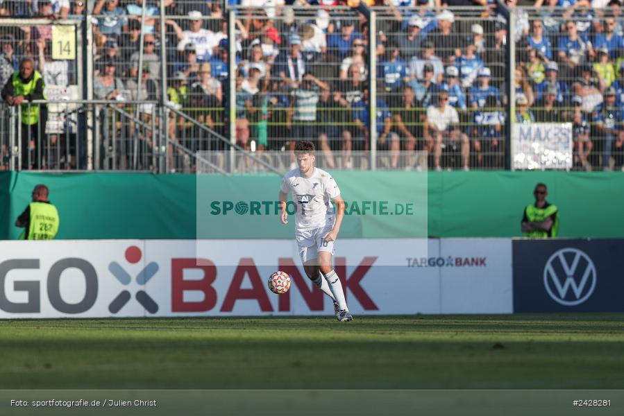 AKON Arena, Würzburg, 16.08.2024, sport, action, DFB, Fussball, 1. Hauptrunde, DFB-Pokal, TSG, FWK, TSG Hoffenheim, FC Würzburger Kickers - Bild-ID: 2428281