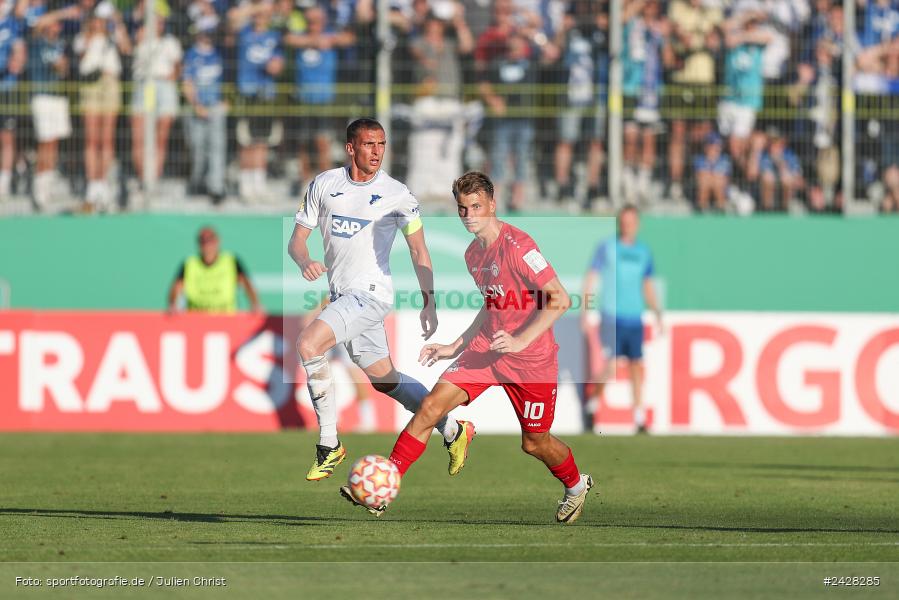 AKON Arena, Würzburg, 16.08.2024, sport, action, DFB, Fussball, 1. Hauptrunde, DFB-Pokal, TSG, FWK, TSG Hoffenheim, FC Würzburger Kickers - Bild-ID: 2428285