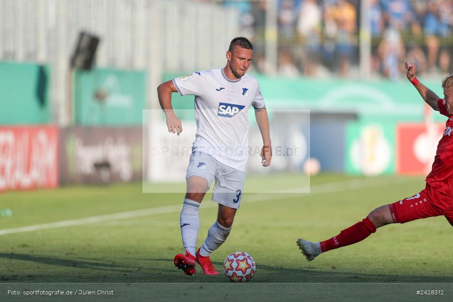 AKON Arena, Würzburg, 16.08.2024, sport, action, DFB, Fussball, 1. Hauptrunde, DFB-Pokal, TSG, FWK, TSG Hoffenheim, FC Würzburger Kickers - Bild-ID: 2428312