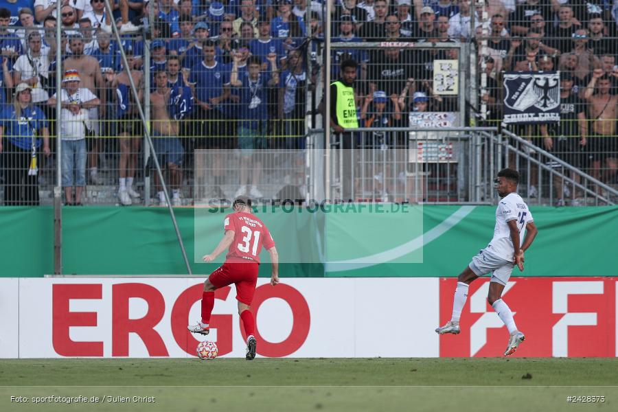 AKON Arena, Würzburg, 16.08.2024, sport, action, DFB, Fussball, 1. Hauptrunde, DFB-Pokal, TSG, FWK, TSG Hoffenheim, FC Würzburger Kickers - Bild-ID: 2428373