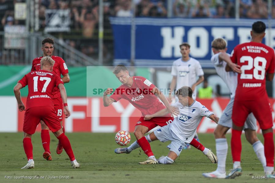 AKON Arena, Würzburg, 16.08.2024, sport, action, DFB, Fussball, 1. Hauptrunde, DFB-Pokal, TSG, FWK, TSG Hoffenheim, FC Würzburger Kickers - Bild-ID: 2428426