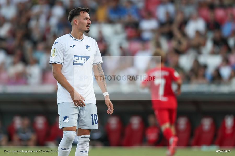 AKON Arena, Würzburg, 16.08.2024, sport, action, DFB, Fussball, 1. Hauptrunde, DFB-Pokal, TSG, FWK, TSG Hoffenheim, FC Würzburger Kickers - Bild-ID: 2428471