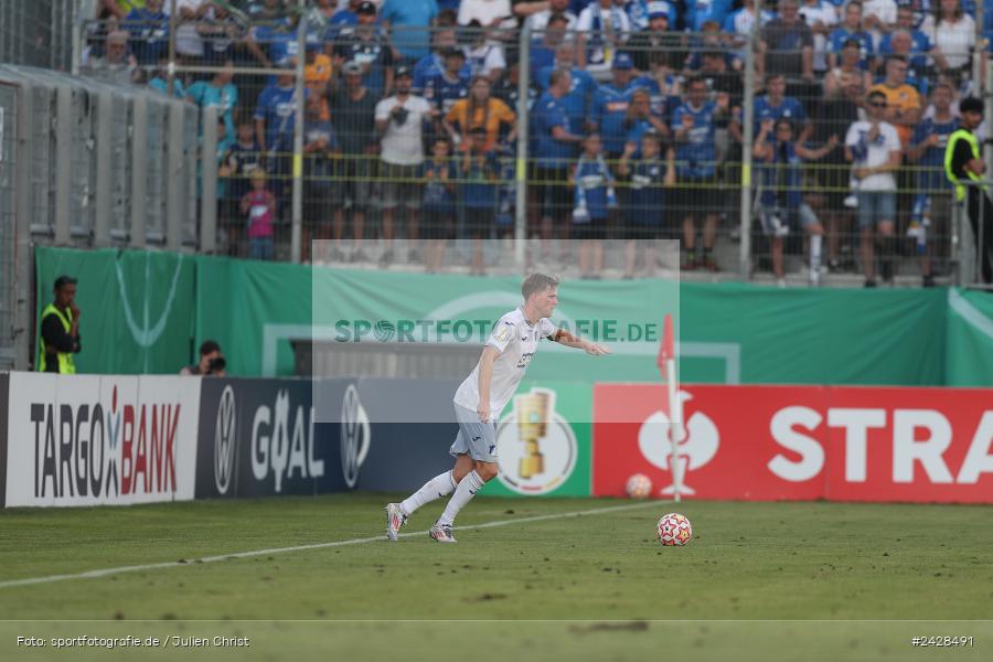 AKON Arena, Würzburg, 16.08.2024, sport, action, DFB, Fussball, 1. Hauptrunde, DFB-Pokal, TSG, FWK, TSG Hoffenheim, FC Würzburger Kickers - Bild-ID: 2428491