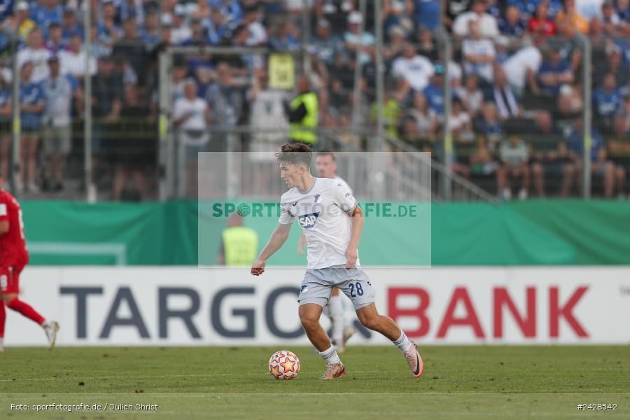 AKON Arena, Würzburg, 16.08.2024, sport, action, DFB, Fussball, 1. Hauptrunde, DFB-Pokal, TSG, FWK, TSG Hoffenheim, FC Würzburger Kickers - Bild-ID: 2428542