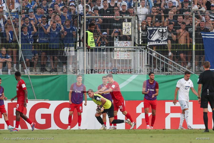 AKON Arena, Würzburg, 16.08.2024, sport, action, DFB, Fussball, 1. Hauptrunde, DFB-Pokal, TSG, FWK, TSG Hoffenheim, FC Würzburger Kickers - Bild-ID: 2428598