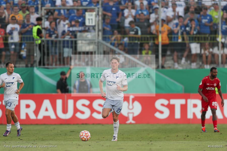 AKON Arena, Würzburg, 16.08.2024, sport, action, DFB, Fussball, 1. Hauptrunde, DFB-Pokal, TSG, FWK, TSG Hoffenheim, FC Würzburger Kickers - Bild-ID: 2428603