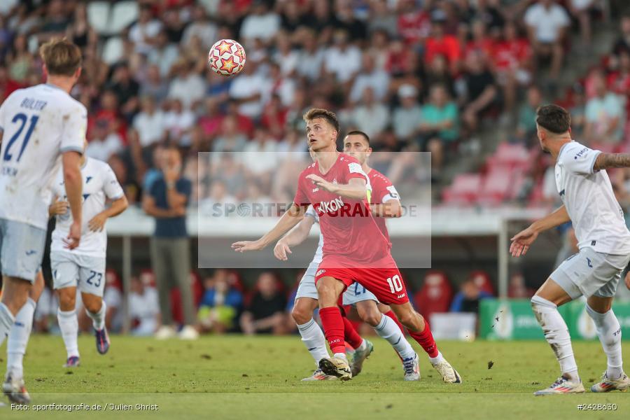 AKON Arena, Würzburg, 16.08.2024, sport, action, DFB, Fussball, 1. Hauptrunde, DFB-Pokal, TSG, FWK, TSG Hoffenheim, FC Würzburger Kickers - Bild-ID: 2428630