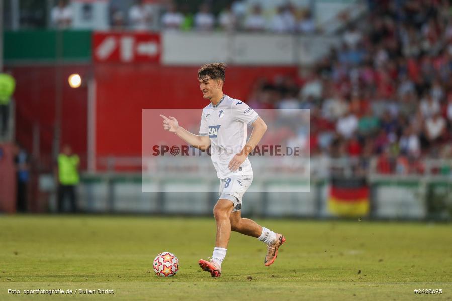 AKON Arena, Würzburg, 16.08.2024, sport, action, DFB, Fussball, 1. Hauptrunde, DFB-Pokal, TSG, FWK, TSG Hoffenheim, FC Würzburger Kickers - Bild-ID: 2428695