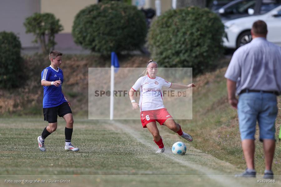 Sportgelände, Adelsberg, 17.08.2024, sport, action, BFV, Fussball, Hiscox Verbandspokal, FWK, FFC, FC Würzburger Kickers, FFC Adelsberg-Karsbach 1 - Bild-ID: 2429088