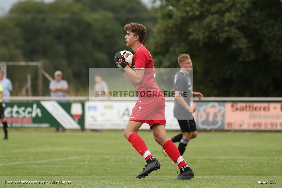 Sportgelände, Urspringen, 18.08.2024, sport, action, BFV, Fussball, Kreisliga Würzburg Gr. 2, FV Steinfeld/Hausen-Rohrbach, (SG 1) Duttenbrunn/Urspringen/Karbach - Bild-ID: 2429238