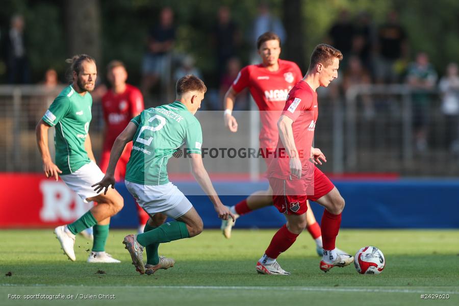 Willy-Sachs-Stadion, Schweinfurt, 20.08.2024, sport, action, BFV, Fussball, Toto-Pokal, BFV-Verbandspokal, AUB, FCS, TSV Aubstadt, 1. FC Schweinfurt 1905 - Bild-ID: 2429620