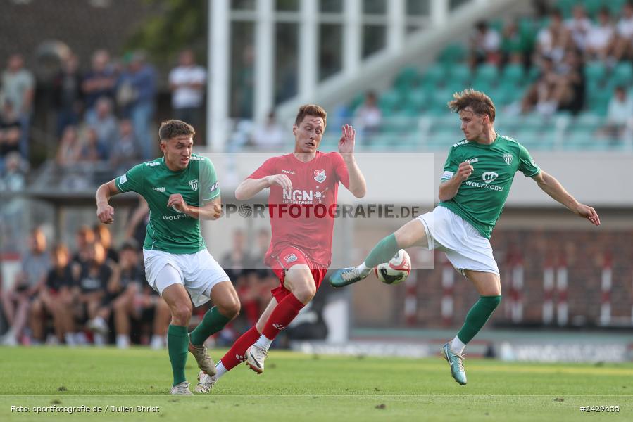 Willy-Sachs-Stadion, Schweinfurt, 20.08.2024, sport, action, BFV, Fussball, Toto-Pokal, BFV-Verbandspokal, AUB, FCS, TSV Aubstadt, 1. FC Schweinfurt 1905 - Bild-ID: 2429655