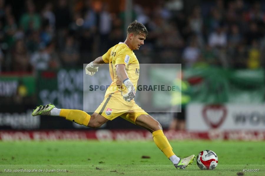 Willy-Sachs-Stadion, Schweinfurt, 20.08.2024, sport, action, BFV, Fussball, Toto-Pokal, BFV-Verbandspokal, AUB, FCS, TSV Aubstadt, 1. FC Schweinfurt 1905 - Bild-ID: 2430057
