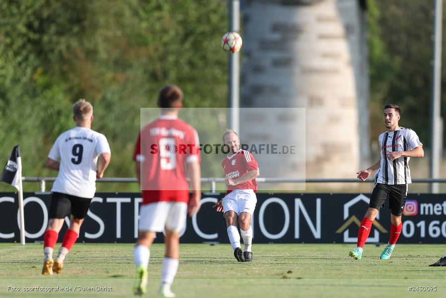 Fundamentum Sportpark, Karlburg, 22.08.2024, sport, action, BFV, Fussball, Kreisliga Würzburg, RET, KAR, (SG 1) TSV Retzbach, TSV Karlburg II - Bild-ID: 2430095
