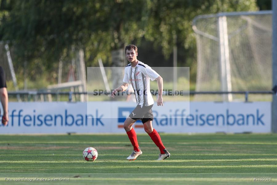Fundamentum Sportpark, Karlburg, 22.08.2024, sport, action, BFV, Fussball, Kreisliga Würzburg, RET, KAR, (SG 1) TSV Retzbach, TSV Karlburg II - Bild-ID: 2430098