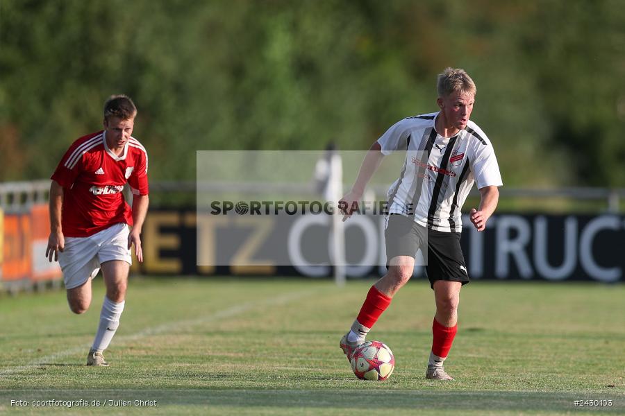 Fundamentum Sportpark, Karlburg, 22.08.2024, sport, action, BFV, Fussball, Kreisliga Würzburg, RET, KAR, (SG 1) TSV Retzbach, TSV Karlburg II - Bild-ID: 2430103