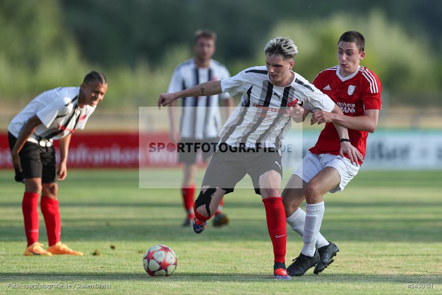 Fundamentum Sportpark, Karlburg, 22.08.2024, sport, action, BFV, Fussball, Kreisliga Würzburg, RET, KAR, (SG 1) TSV Retzbach, TSV Karlburg II - Bild-ID: 2430131