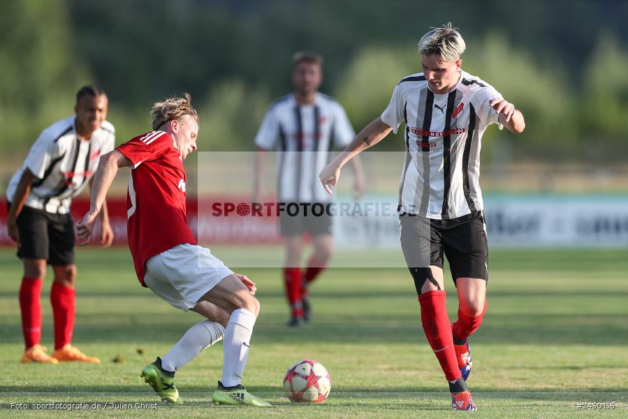 Fundamentum Sportpark, Karlburg, 22.08.2024, sport, action, BFV, Fussball, Kreisliga Würzburg, RET, KAR, (SG 1) TSV Retzbach, TSV Karlburg II - Bild-ID: 2430133