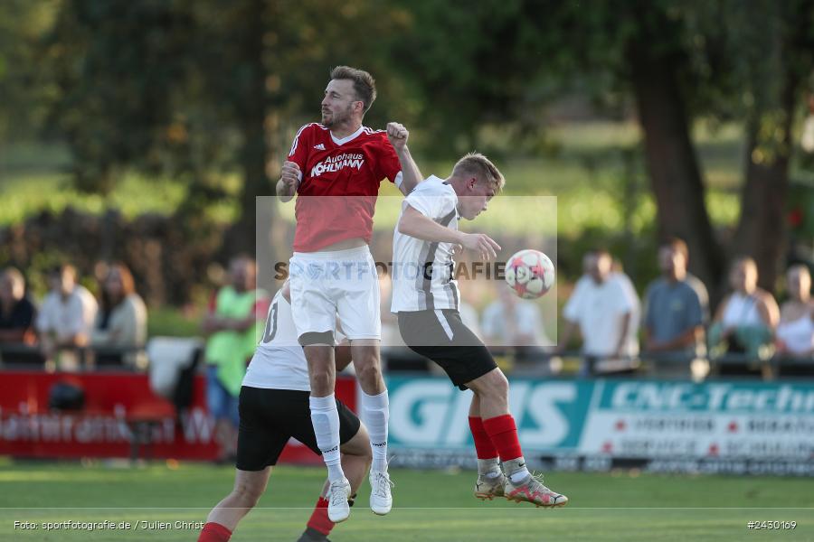 Fundamentum Sportpark, Karlburg, 22.08.2024, sport, action, BFV, Fussball, Kreisliga Würzburg, RET, KAR, (SG 1) TSV Retzbach, TSV Karlburg II - Bild-ID: 2430169