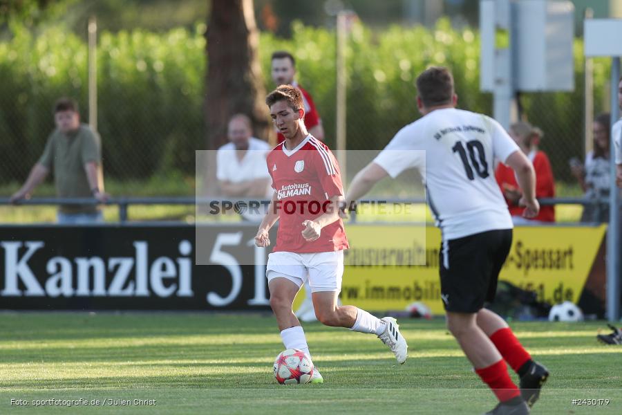 Fundamentum Sportpark, Karlburg, 22.08.2024, sport, action, BFV, Fussball, Kreisliga Würzburg, RET, KAR, (SG 1) TSV Retzbach, TSV Karlburg II - Bild-ID: 2430179