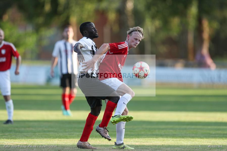 Fundamentum Sportpark, Karlburg, 22.08.2024, sport, action, BFV, Fussball, Kreisliga Würzburg, RET, KAR, (SG 1) TSV Retzbach, TSV Karlburg II - Bild-ID: 2430184
