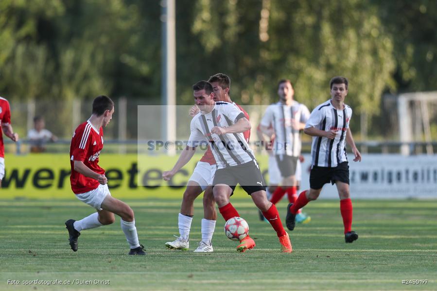 Fundamentum Sportpark, Karlburg, 22.08.2024, sport, action, BFV, Fussball, Kreisliga Würzburg, RET, KAR, (SG 1) TSV Retzbach, TSV Karlburg II - Bild-ID: 2430197