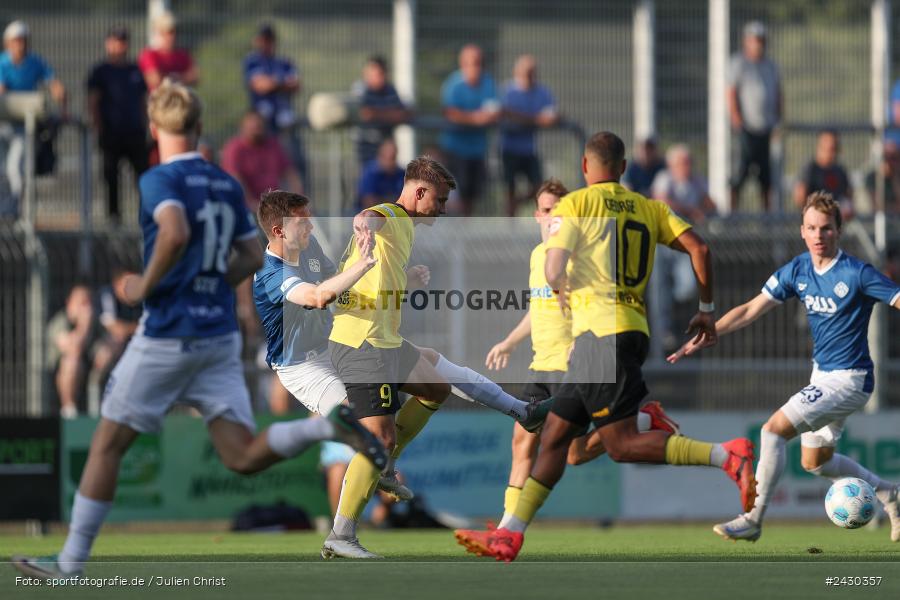 sport, action, Stadion am Schönbusch, SpVgg Bayreuth, SVA, SV Viktoria Aschaffenburg, Regionalliga Bayern, Fussball, BFV, BAY, Aschaffenburg, 6. Spieltag, 23.08.2024 - Bild-ID: 2430357