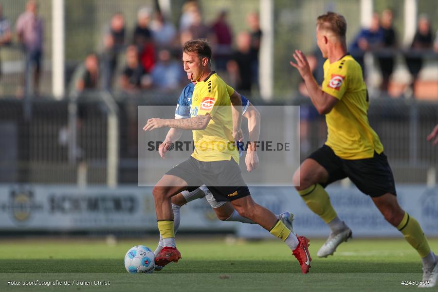 sport, action, Stadion am Schönbusch, SpVgg Bayreuth, SVA, SV Viktoria Aschaffenburg, Regionalliga Bayern, Fussball, BFV, BAY, Aschaffenburg, 6. Spieltag, 23.08.2024 - Bild-ID: 2430369