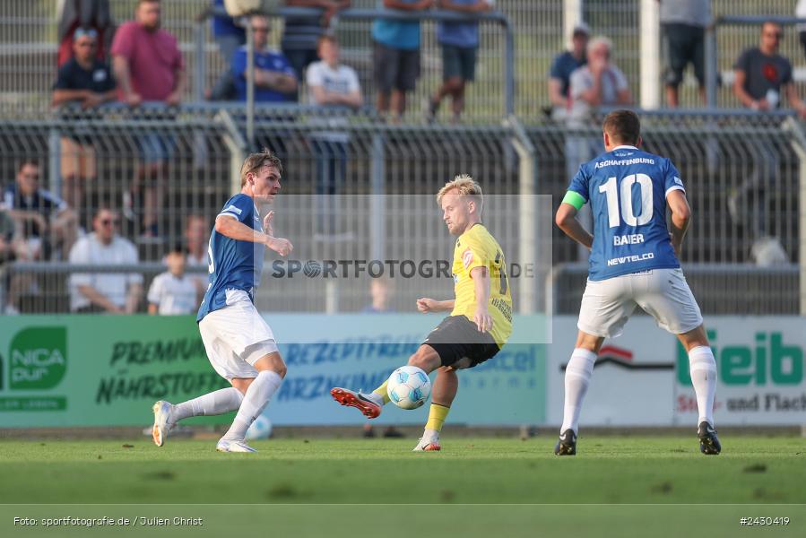 sport, action, Stadion am Schönbusch, SpVgg Bayreuth, SVA, SV Viktoria Aschaffenburg, Regionalliga Bayern, Fussball, BFV, BAY, Aschaffenburg, 6. Spieltag, 23.08.2024 - Bild-ID: 2430419