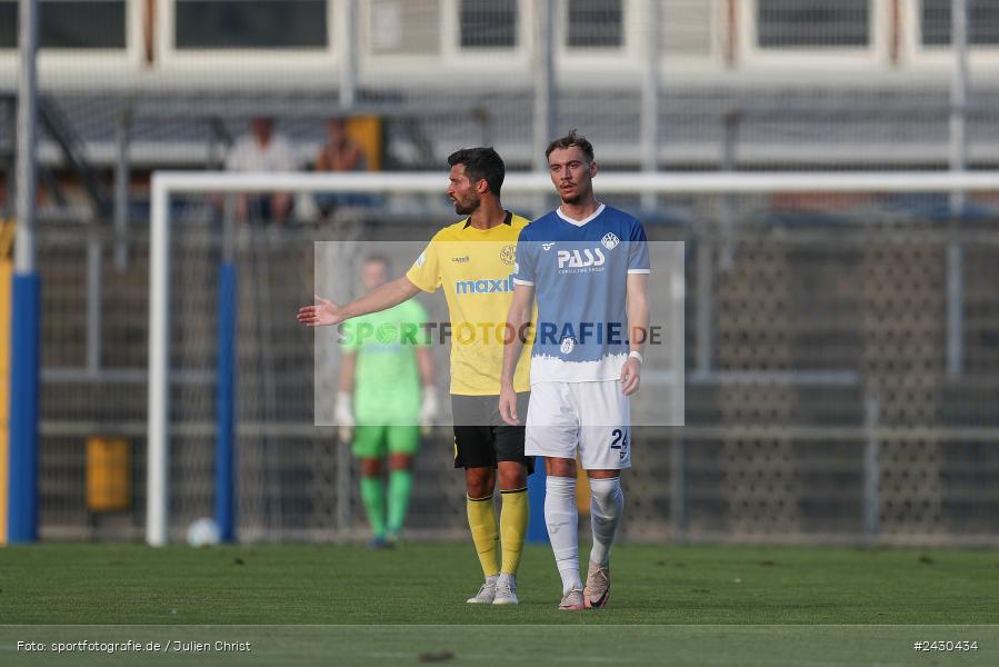 sport, action, Stadion am Schönbusch, SpVgg Bayreuth, SVA, SV Viktoria Aschaffenburg, Regionalliga Bayern, Fussball, BFV, BAY, Aschaffenburg, 6. Spieltag, 23.08.2024 - Bild-ID: 2430434
