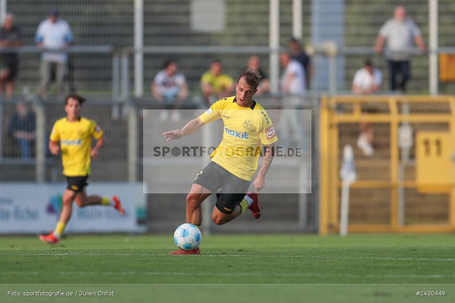 sport, action, Stadion am Schönbusch, SpVgg Bayreuth, SVA, SV Viktoria Aschaffenburg, Regionalliga Bayern, Fussball, BFV, BAY, Aschaffenburg, 6. Spieltag, 23.08.2024 - Bild-ID: 2430449