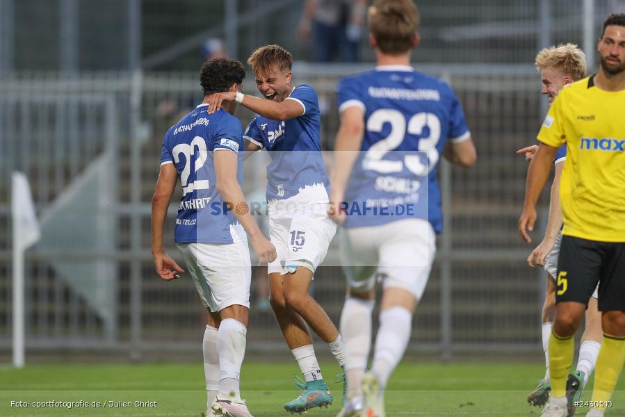 sport, action, Stadion am Schönbusch, SpVgg Bayreuth, SVA, SV Viktoria Aschaffenburg, Regionalliga Bayern, Fussball, BFV, BAY, Aschaffenburg, 6. Spieltag, 23.08.2024 - Bild-ID: 2430510