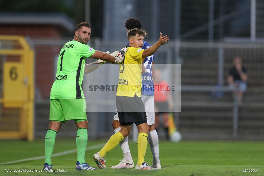 sport, action, Stadion am Schönbusch, SpVgg Bayreuth, SVA, SV Viktoria Aschaffenburg, Regionalliga Bayern, Fussball, BFV, BAY, Aschaffenburg, 6. Spieltag, 23.08.2024 - Bild-ID: 2430567