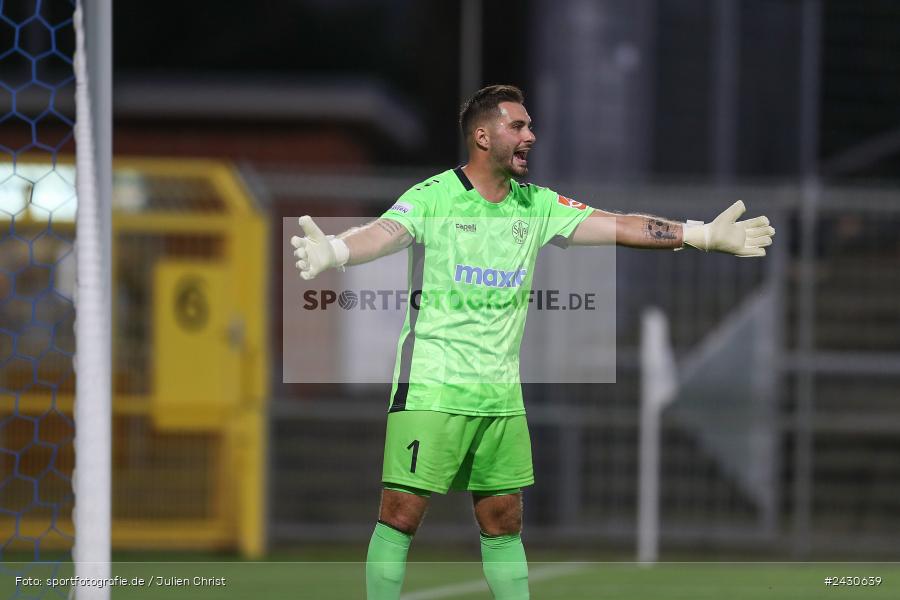 sport, action, Stadion am Schönbusch, SpVgg Bayreuth, SVA, SV Viktoria Aschaffenburg, Regionalliga Bayern, Fussball, BFV, BAY, Aschaffenburg, 6. Spieltag, 23.08.2024 - Bild-ID: 2430639