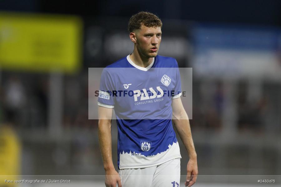 sport, action, Stadion am Schönbusch, SpVgg Bayreuth, SVA, SV Viktoria Aschaffenburg, Regionalliga Bayern, Fussball, BFV, BAY, Aschaffenburg, 6. Spieltag, 23.08.2024 - Bild-ID: 2430675