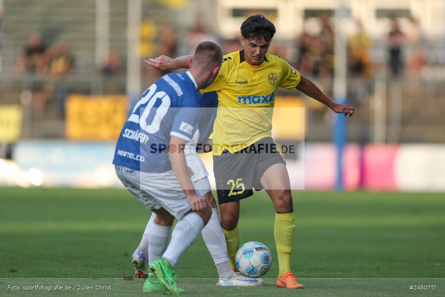 sport, action, Stadion am Schönbusch, SpVgg Bayreuth, SVA, SV Viktoria Aschaffenburg, Regionalliga Bayern, Fussball, BFV, BAY, Aschaffenburg, 6. Spieltag, 23.08.2024 - Bild-ID: 2430717