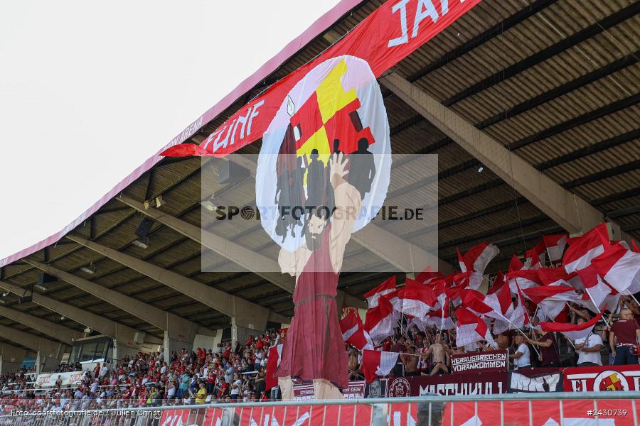 AKON Arena, Würzburg, 24.08.2024, sport, action, BFV, Fussball, 6. Spieltag, Regionalliga Bayern, FCB, FWK, FC Bayern München II, FC Würzburger Kickers - Bild-ID: 2430739