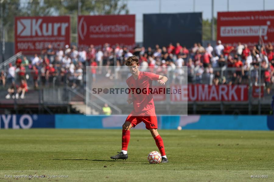 AKON Arena, Würzburg, 24.08.2024, sport, action, BFV, Fussball, 6. Spieltag, Regionalliga Bayern, FCB, FWK, FC Bayern München II, FC Würzburger Kickers - Bild-ID: 2430802