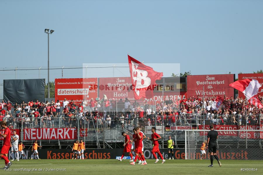 AKON Arena, Würzburg, 24.08.2024, sport, action, BFV, Fussball, 6. Spieltag, Regionalliga Bayern, FCB, FWK, FC Bayern München II, FC Würzburger Kickers - Bild-ID: 2430824
