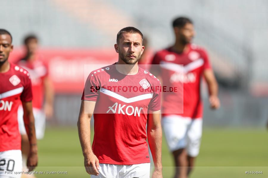 AKON Arena, Würzburg, 24.08.2024, sport, action, BFV, Fussball, 6. Spieltag, Regionalliga Bayern, FCB, FWK, FC Bayern München II, FC Würzburger Kickers - Bild-ID: 2430844