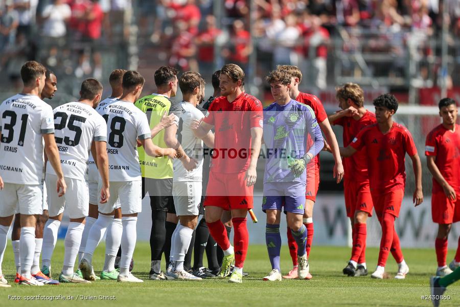 AKON Arena, Würzburg, 24.08.2024, sport, action, BFV, Fussball, 6. Spieltag, Regionalliga Bayern, FCB, FWK, FC Bayern München II, FC Würzburger Kickers - Bild-ID: 2430860