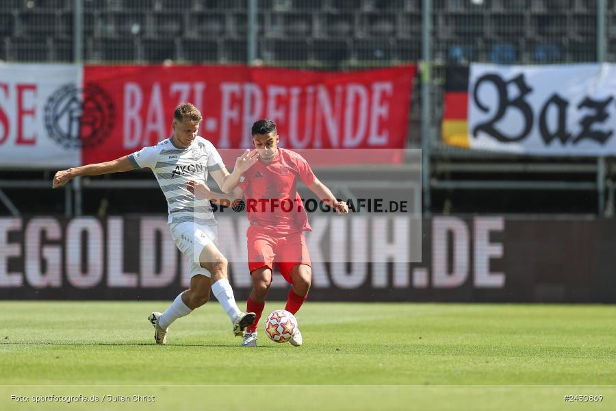AKON Arena, Würzburg, 24.08.2024, sport, action, BFV, Fussball, 6. Spieltag, Regionalliga Bayern, FCB, FWK, FC Bayern München II, FC Würzburger Kickers - Bild-ID: 2430869
