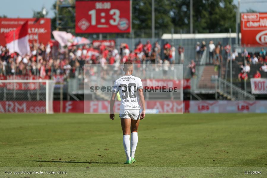 AKON Arena, Würzburg, 24.08.2024, sport, action, BFV, Fussball, 6. Spieltag, Regionalliga Bayern, FCB, FWK, FC Bayern München II, FC Würzburger Kickers - Bild-ID: 2430898