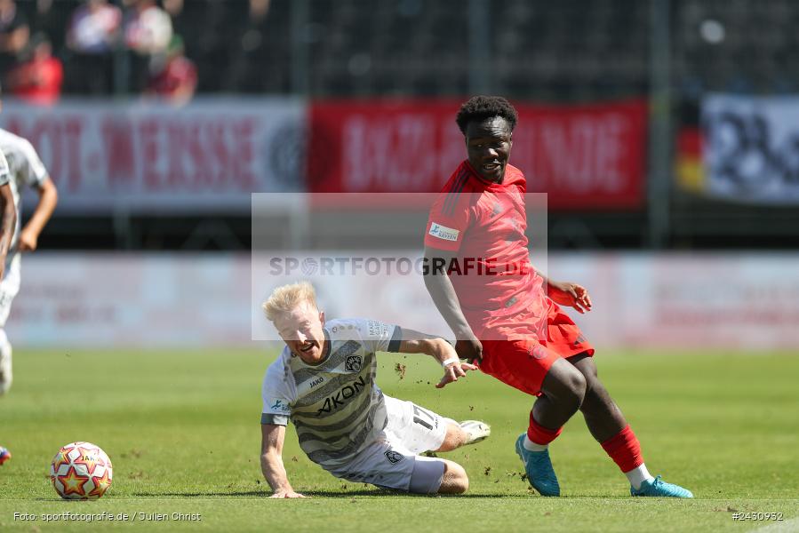 AKON Arena, Würzburg, 24.08.2024, sport, action, BFV, Fussball, 6. Spieltag, Regionalliga Bayern, FCB, FWK, FC Bayern München II, FC Würzburger Kickers - Bild-ID: 2430932